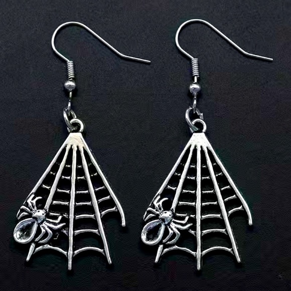 Spiderweb Dangle Earrings - Picture 1 of 6